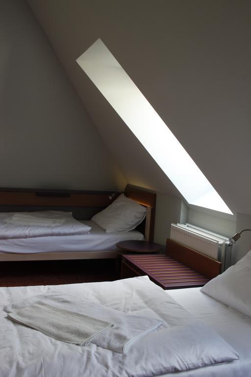 Székesfehérvár Szent Gellert Hostel חדר תמונה