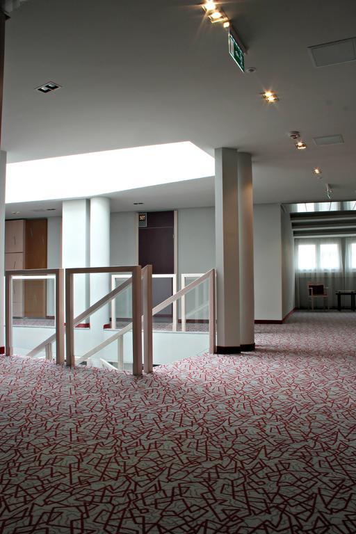 Székesfehérvár Szent Gellert Hostel מראה חיצוני תמונה