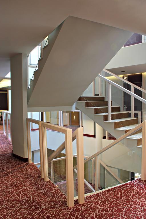 Székesfehérvár Szent Gellert Hostel מראה חיצוני תמונה
