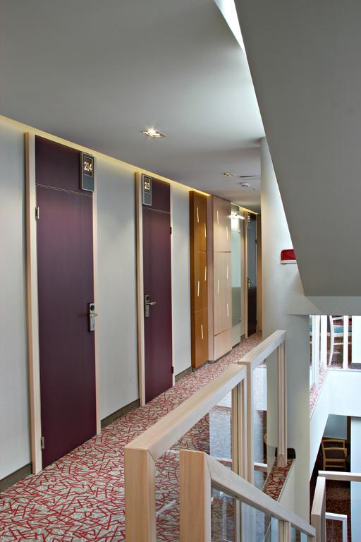 Székesfehérvár Szent Gellert Hostel מראה חיצוני תמונה