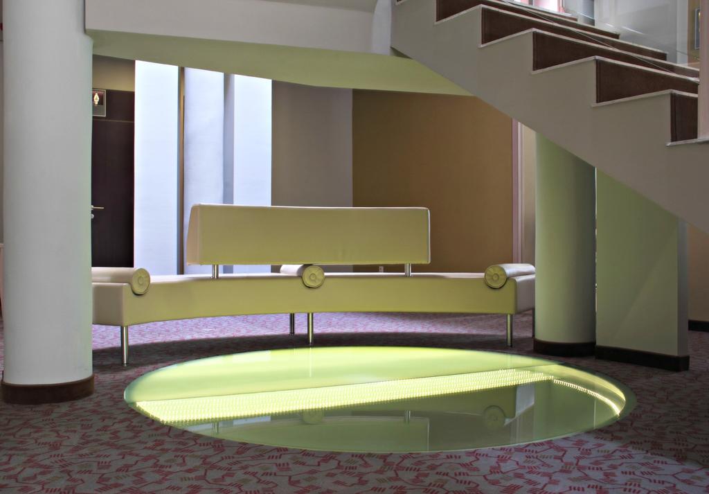 Székesfehérvár Szent Gellert Hostel מראה חיצוני תמונה