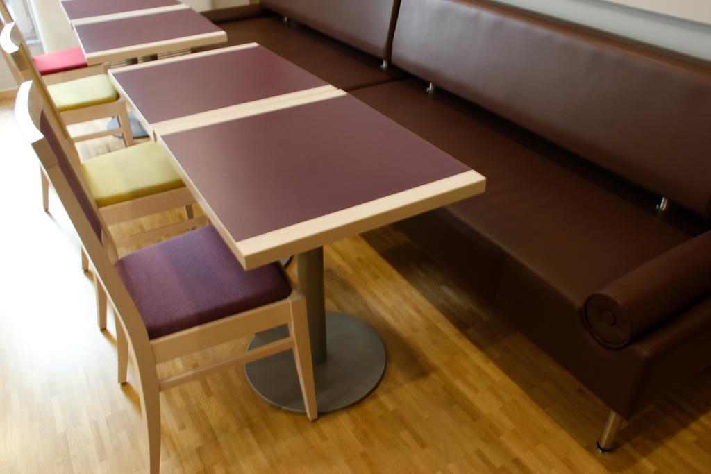 Székesfehérvár Szent Gellert Hostel מראה חיצוני תמונה