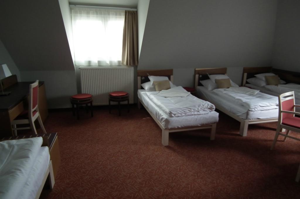 Székesfehérvár Szent Gellert Hostel חדר תמונה