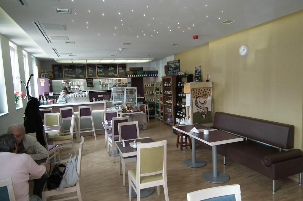 Székesfehérvár Szent Gellert Hostel מראה חיצוני תמונה