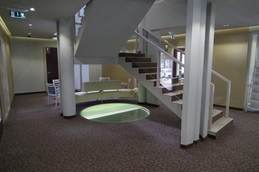 Székesfehérvár Szent Gellert Hostel מראה חיצוני תמונה